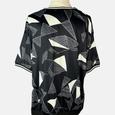 Stylites Round Neck Silk Short Sleeve Blouse with Waistband