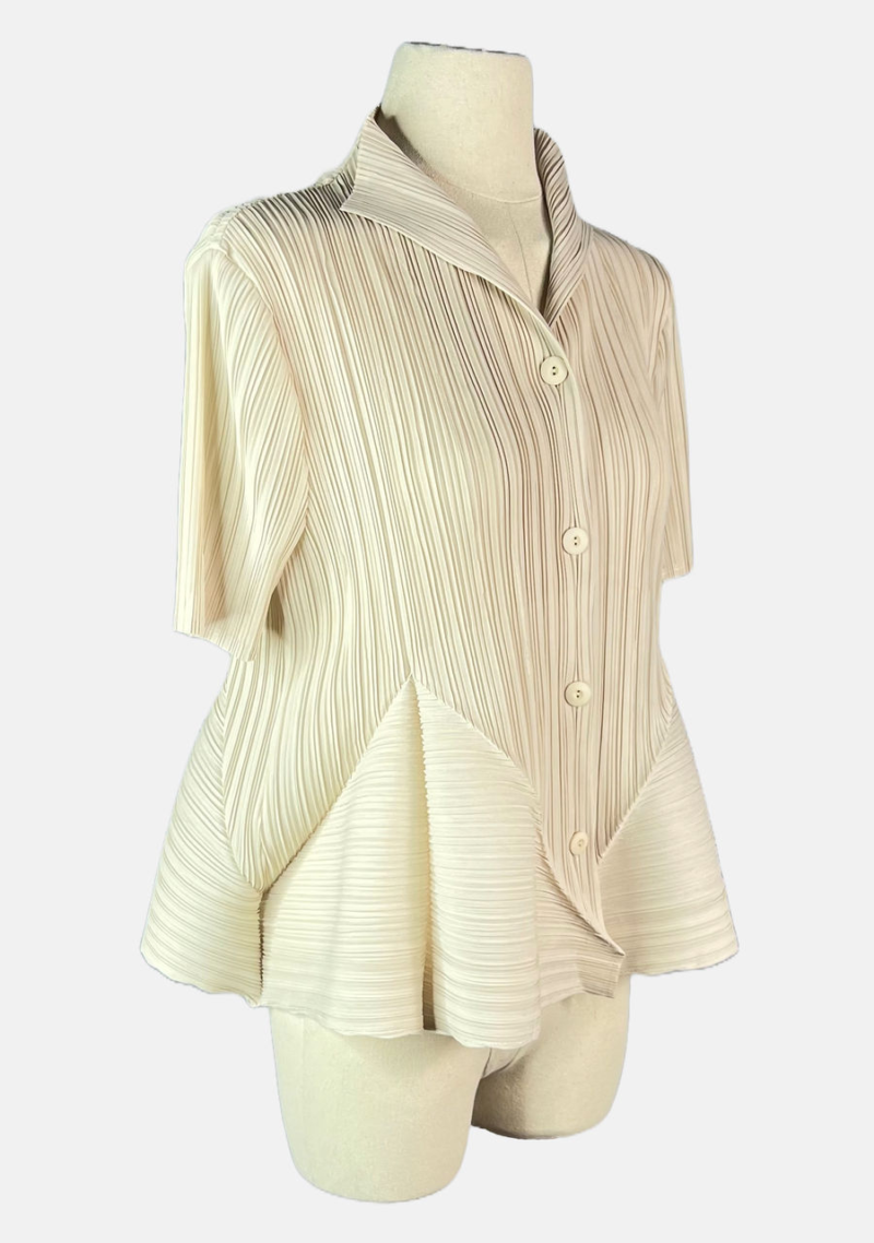 Stylites Pleated Four Buttons Short Sleeve Blouse