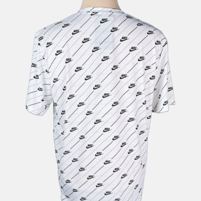 Stylites Nike Round Neck Jersey Style Shirt with Diagonal and Dotted Lines and Nike Logo Print